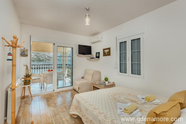 Apartman  - S2 u Apartmani Ćosović, privatni smeštaj u mestu Kotor, Crna Gora